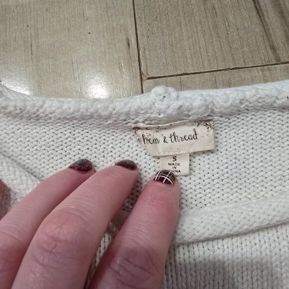 Womens Hem and Thread sweater - Picture 2 of 2